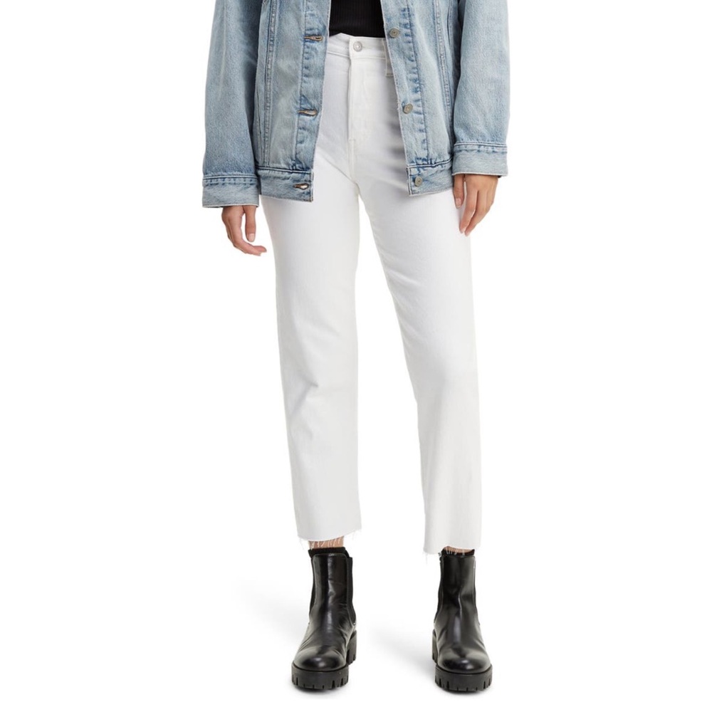 LEVI’S White Wedgie High Waist Frayed Crop Straight Leg Jeans - 25W x 26L